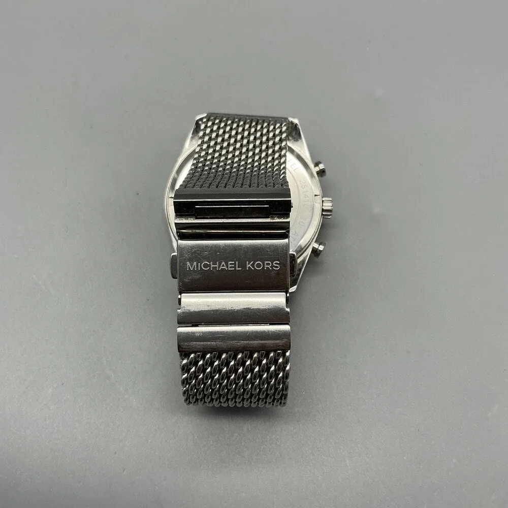 Michael Kors MK8838 Mens Watch 42mm Black Dial Silver Tone Chrono Date New Batt